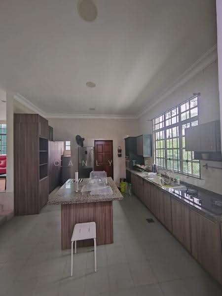 Bungalow House for Rent in Sungai Buloh (Selangor) - Canly Tee - Kitchen - PropertyGuru.com.my