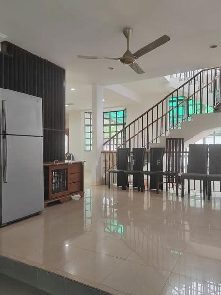 Bungalow House for Rent in Sungai Buloh (Selangor) - Canly Tee - Living Room - PropertyGuru.com.my