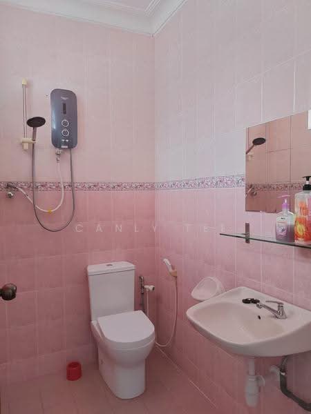 Bungalow House for Rent in Sungai Buloh (Selangor) - Canly Tee - Bathroom - PropertyGuru.com.my