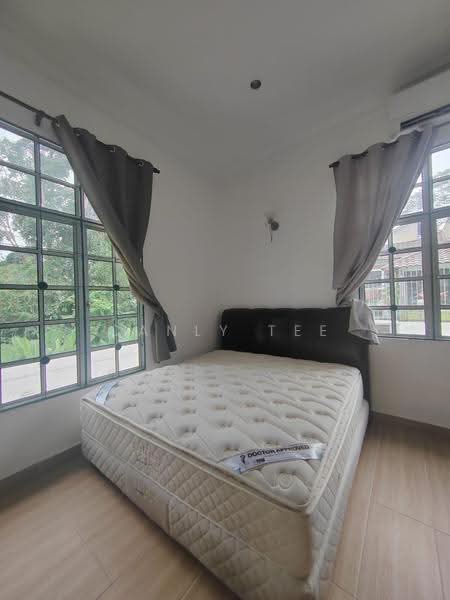 Bungalow House for Rent in Sungai Buloh (Selangor) - Canly Tee - Bedroom - PropertyGuru.com.my