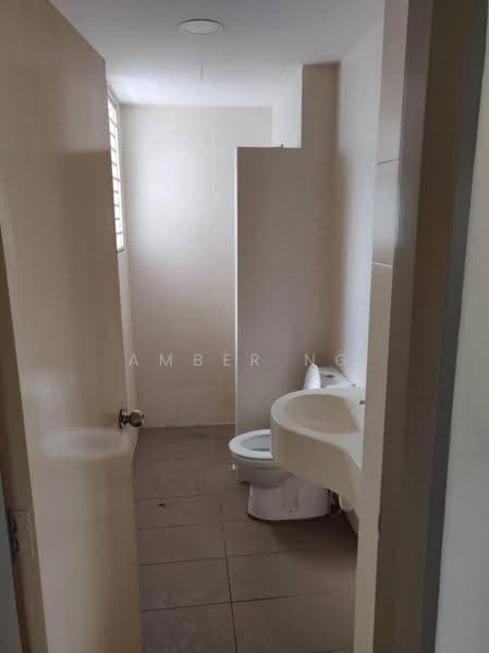 Kediaman Servis untuk Dijual di Platinum Lake PV 21 - Amber Ng - Bathroom - PropertyGuru.com.my