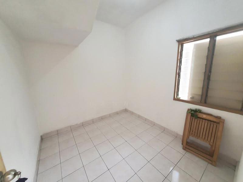 2-storey Terraced House for Sale in TAMAN PUCHONG UTAMA (Puchong) - Hann . - Interior - PropertyGuru.com.my