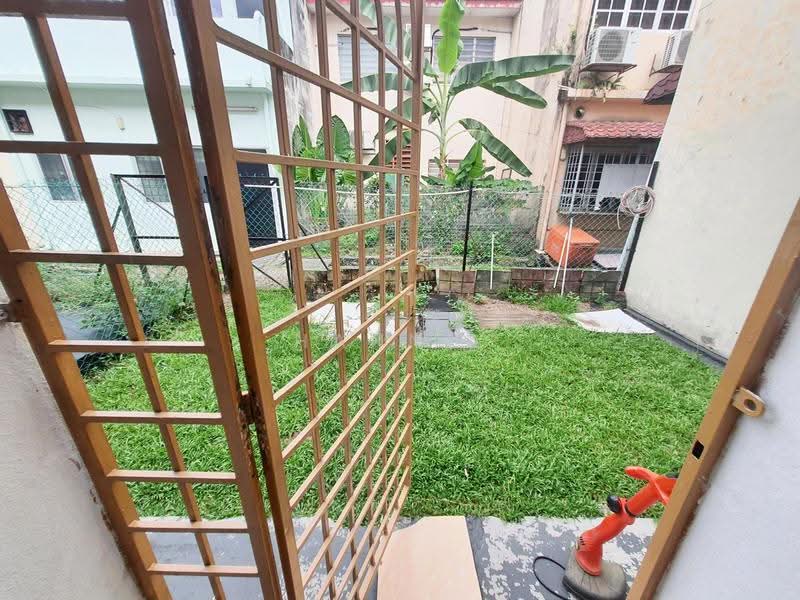 2-storey Terraced House for Sale in TAMAN PUCHONG UTAMA (Puchong) - Hann . - Exterior - PropertyGuru.com.my