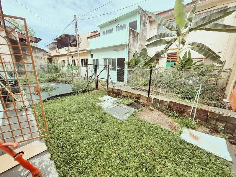 2-storey Terraced House for Sale in TAMAN PUCHONG UTAMA (Puchong) - Hann . - Exterior - PropertyGuru.com.my