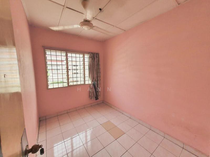 2-storey Terraced House for Sale in TAMAN PUCHONG UTAMA (Puchong) - Hann . - Interior - PropertyGuru.com.my