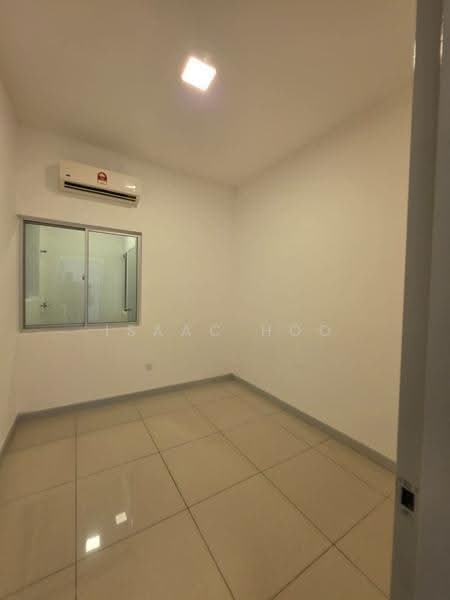 Kediaman Servis untuk Dijual di Savanna Executive Suite @ Southville City - Isaac Hoo - Interior - PropertyGuru.com.my