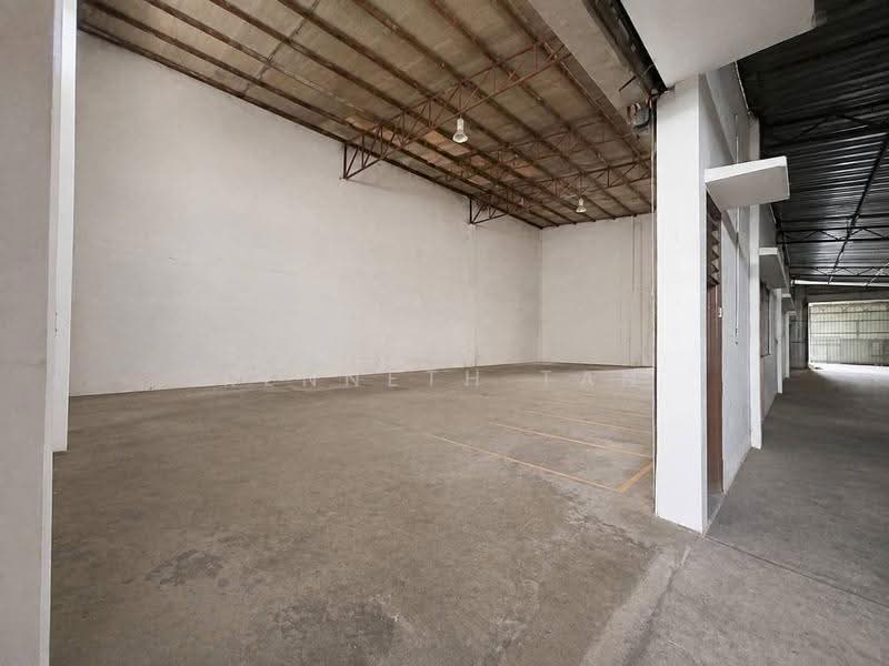 Factory for Rent in Taman Desa Cemerlang (Ulu Tiram) - Kenneth Tan - Interior - PropertyGuru.com.my