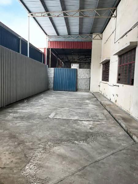 Factory for Rent in Taman Desa Cemerlang (Ulu Tiram) - Kenneth Tan - Exterior - PropertyGuru.com.my