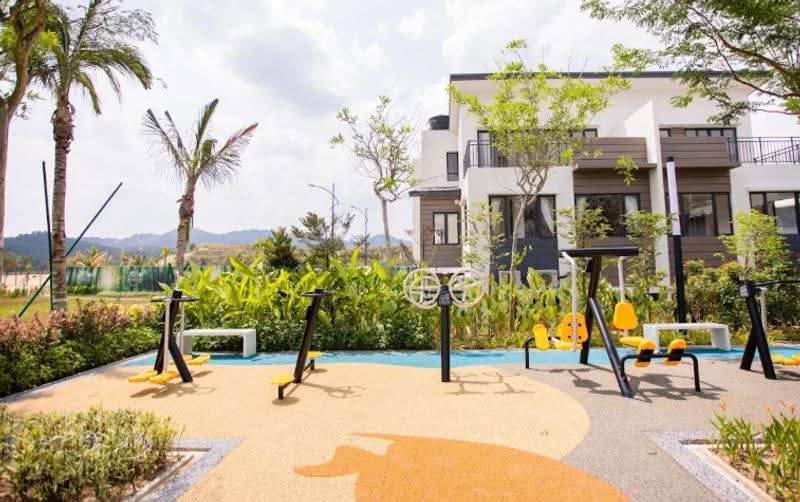 2-storey Terraced House for Sale in Semenyih (Selangor) - Fifi Natasya - Exterior - PropertyGuru.com.my