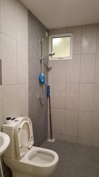 Service Residence for Sale at Tuan 2egacy - Ray Sung - Bathroom - PropertyGuru.com.my