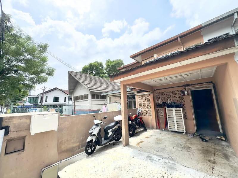 Rumah Bandar untuk Dijual di Pandan Indah (Ampang) - Azli Ibrahim - Exterior - PropertyGuru.com.my