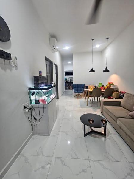 Rumah Teres 1-Tingkat untuk Dijual di Taman Sri Skudai (Skudai) - Janice Teo - Living Room - PropertyGuru.com.my