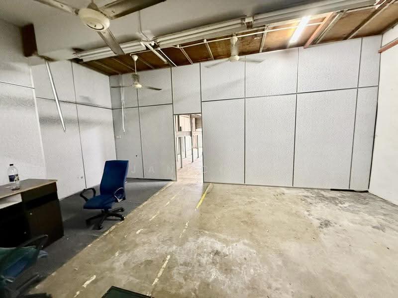 Kilang untuk Disewa di Taman Universiti (Skudai) - Janice . - Interior - PropertyGuru.com.my