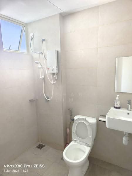 Service Residence for Rent at The Tresor @ Gravit8 - Stephanie Lim - Bathroom - PropertyGuru.com.my