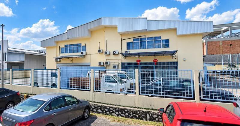 Kilang Berkembar untuk Dijual di BANDAR PUCHONG JAYA (Puchong) - Jason Gan - Exterior - PropertyGuru.com.my