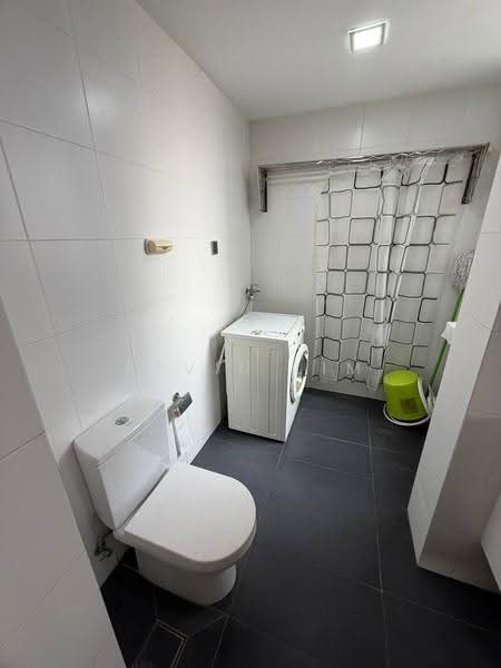 Service Residence for Rent at V@SUMMERPLACE - Kevin Lim - Bathroom - PropertyGuru.com.my