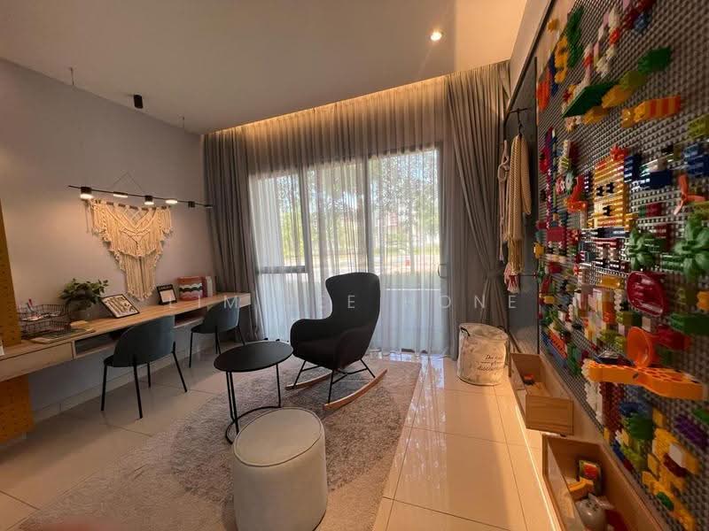 Semi-Detached House for Sale in Kepong (Kuala Lumpur) - Lim Jee Hone - Study - PropertyGuru.com.my