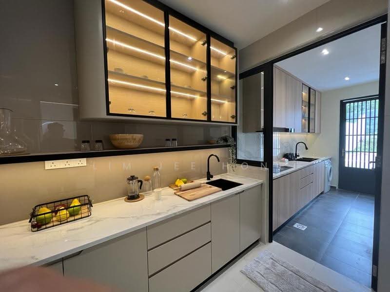 Semi-Detached House for Sale in Kepong (Kuala Lumpur) - Lim Jee Hone - Kitchen - PropertyGuru.com.my