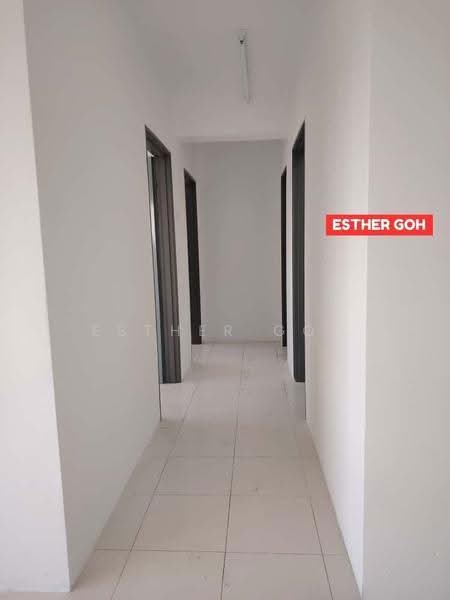 Pangsapuri untuk Disewa di Pangsapuri Suria 1 Batu Kawan - Esther Goh - Corridor - PropertyGuru.com.my