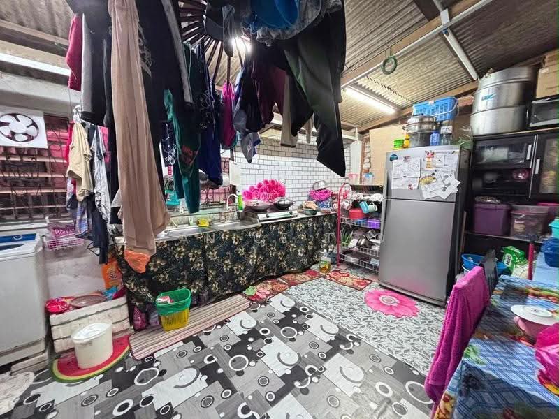 2-storey Terraced House for Sale in Taman Plentong Baru (Masai) - Janice Teo - Kitchen - PropertyGuru.com.my