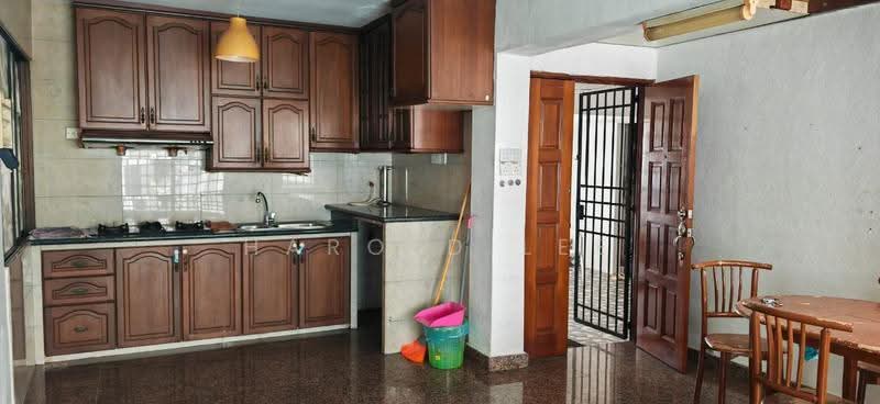 Kondominium untuk Dijual di Villa Condominium - Harold Lee - Kitchen - PropertyGuru.com.my