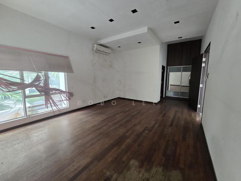 Rumah Berkembar untuk Dijual di Taman Gembira (Jalan Klang Lama (Old Klang Road)) - Bobo Lee - Living Room - PropertyGuru.com.my