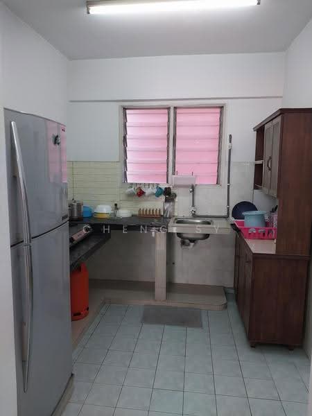 Pangsapuri untuk Disewa di Arena Green - Cheng SY - Kitchen - PropertyGuru.com.my