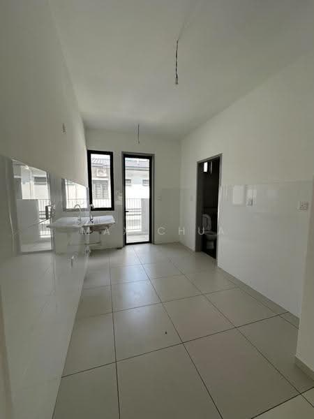 2.5-storey Terraced House for Sale in Jade Hills (Kajang) - Max Chua - Kitchen - PropertyGuru.com.my