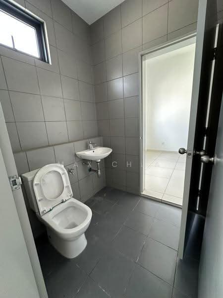2.5-storey Terraced House for Sale in Jade Hills (Kajang) - Max Chua - Bathroom - PropertyGuru.com.my