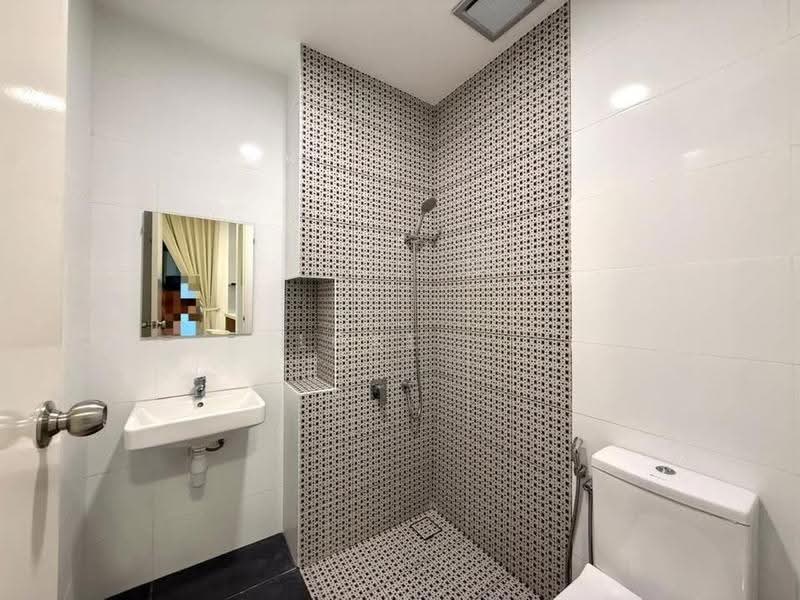 Semi-Detached House for Sale in Setia Alam (Selangor) - Loke . - Bathroom - PropertyGuru.com.my