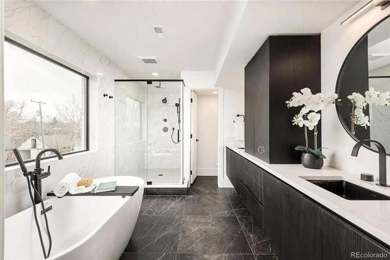 Rumah Teres 2-Tingkat untuk Dijual di Jalan Ipoh (Kuala Lumpur) - Zoey Wong - Bathroom - PropertyGuru.com.my