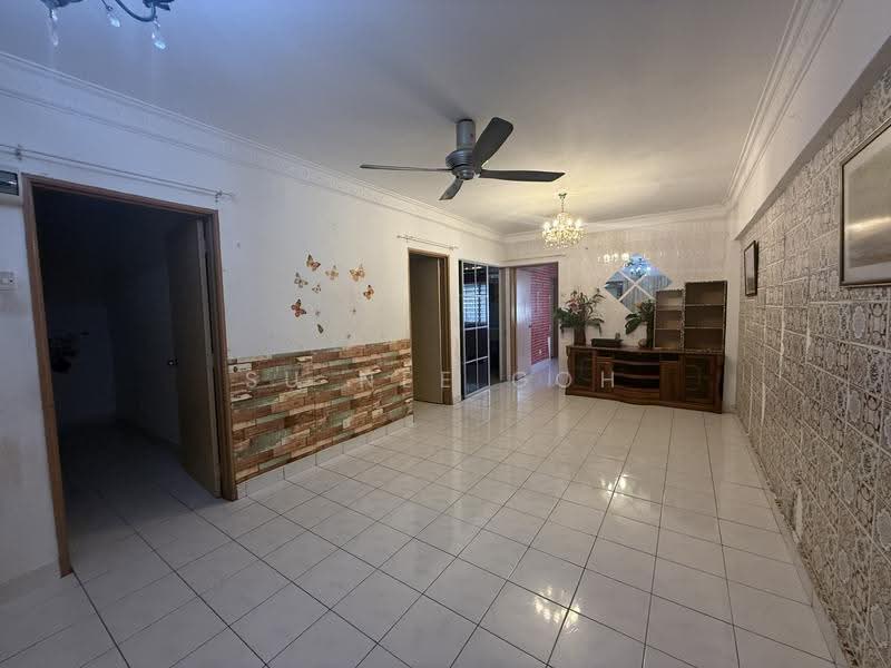 Flat for Sale at Permata Fadason - Su Nee Goh - Living Room - PropertyGuru.com.my