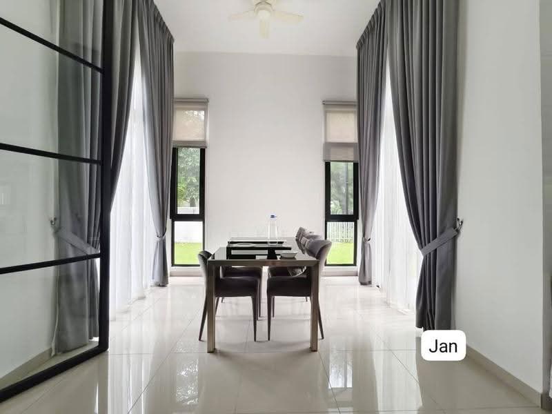 Semi-Detached House for Sale in Setia Alam (Selangor) - Loke . - Dining Room - PropertyGuru.com.my
