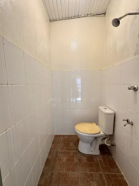 Semi-Detached House for Sale in Kota Kinabalu (Sabah) - Jacklyn Wong - Bathroom - PropertyGuru.com.my
