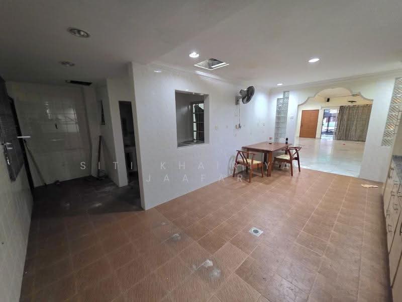 Rumah Teres 2-Tingkat untuk Dijual di Bukit Rahman Putra (Sungai Buloh) - SITI KHAIRIYAH JAAFAR - Interior - PropertyGuru.com.my