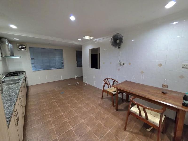 Rumah Teres 2-Tingkat untuk Dijual di Bukit Rahman Putra (Sungai Buloh) - SITI KHAIRIYAH JAAFAR - PropertyGuru.com.my