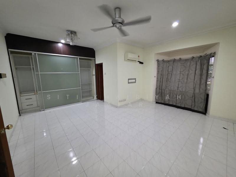 Rumah Teres 2-Tingkat untuk Dijual di Bukit Rahman Putra (Sungai Buloh) - SITI KHAIRIYAH JAAFAR - PropertyGuru.com.my