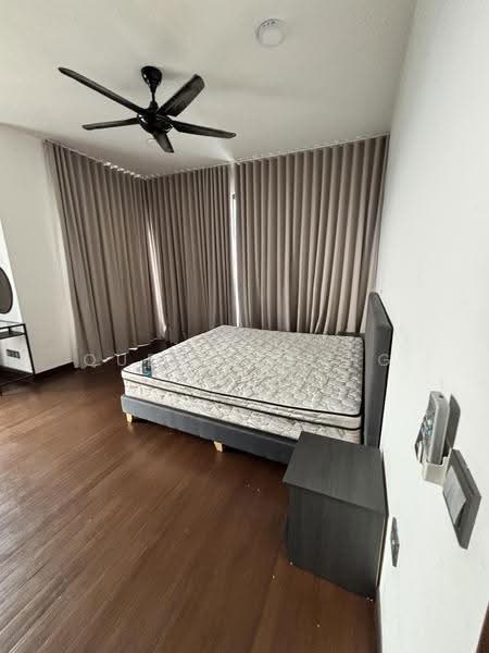 Service Residence for Sale at Serviced Residence @ KL Trillion - Queena Tang - Bedroom - PropertyGuru.com.my