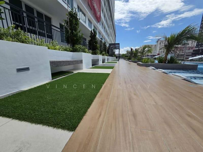Kediaman Servis untuk Dijual di FORESHORE RESIDENCE - Vincent Koay - Exterior - PropertyGuru.com.my