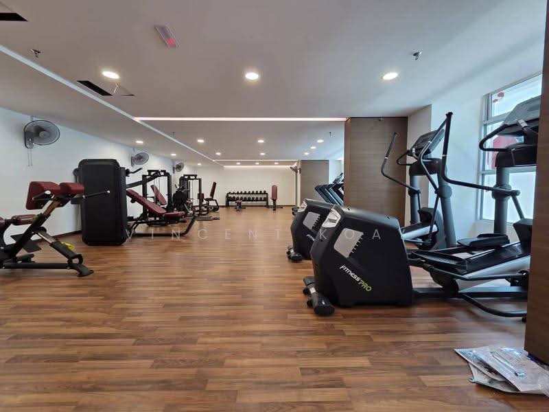 Kediaman Servis untuk Dijual di FORESHORE RESIDENCE - Vincent Koay - Gym - PropertyGuru.com.my