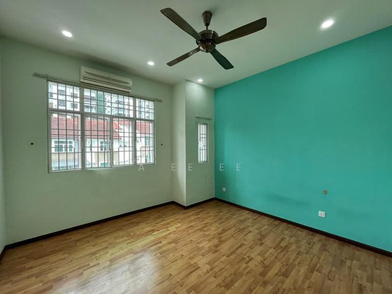 Rumah Teres 3-Tingkat untuk Dijual di Island Glades (Jelutong) - A Ee Ee - Interior - PropertyGuru.com.my
