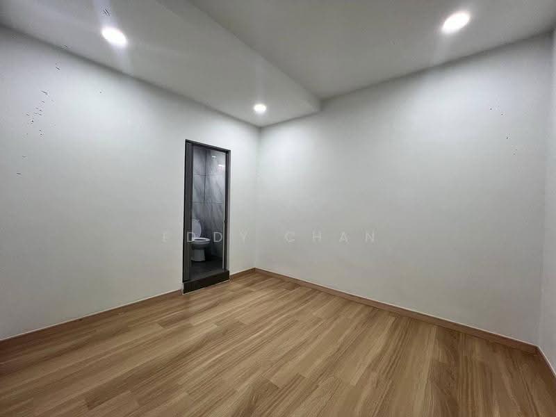 1-storey Terraced House for Sale in Taman Teok (Kulai) - Eddy Chan - Interior - PropertyGuru.com.my
