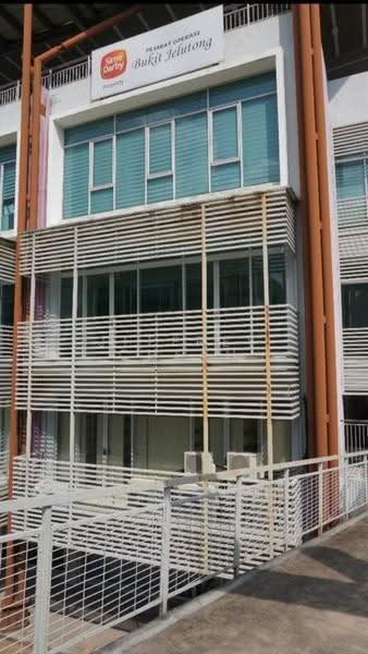 Shop / Office untuk Dijual di Bukit Jelutong (Shah Alam) - Jeffrey Cheah - Exterior - PropertyGuru.com.my