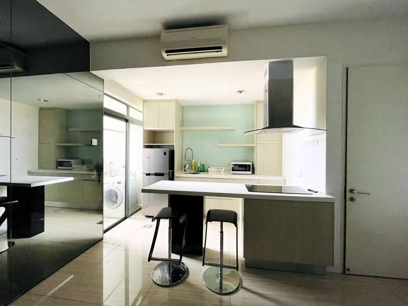 Service Residence for Sale at Eve Suite / NZX Square - Jonathan Raj - Kitchen - PropertyGuru.com.my