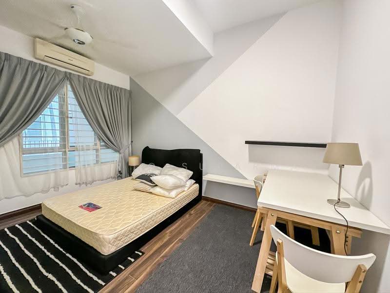 Kondominium untuk Disewa di Riana Green East - Thoriq Suparman - Bedroom - PropertyGuru.com.my