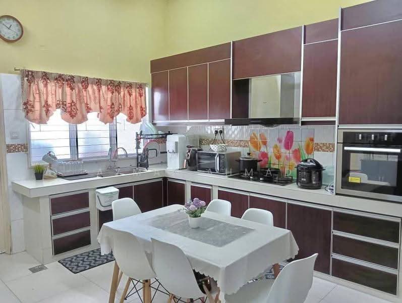 Cluster House for Sale in D'Kayangan (Shah Alam) - Azman Ahmad - PropertyGuru.com.my