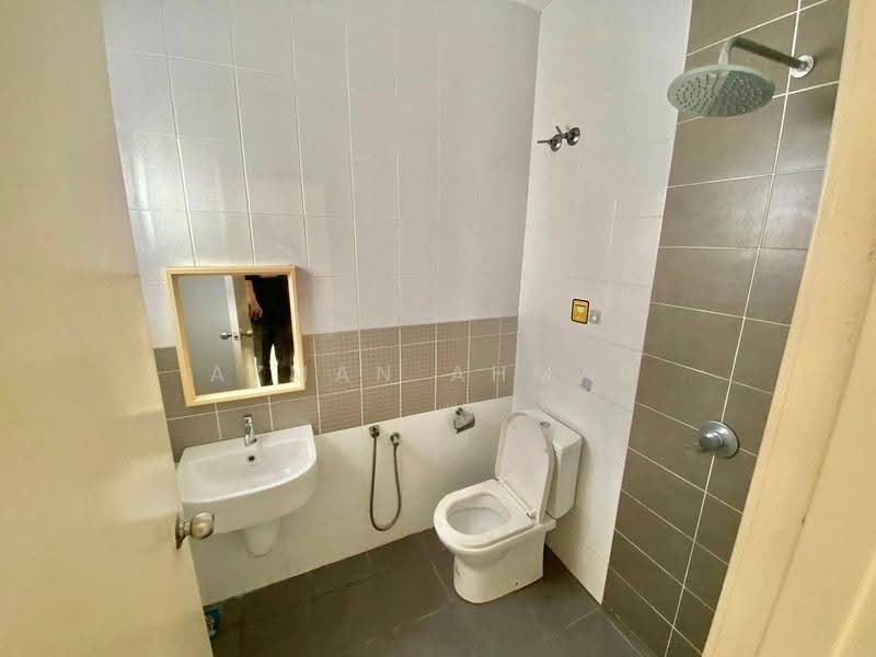 Cluster House for Sale in D'Kayangan (Shah Alam) - Azman Ahmad - PropertyGuru.com.my