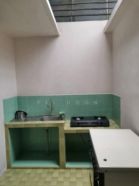 Rumah Teres 2-Tingkat untuk Dijual di Pulau Tikus (George Town) - Pei Hoon - Kitchen - PropertyGuru.com.my