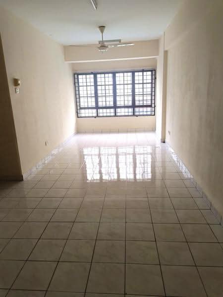 Condominium for Rent at Bayu Tasik 1 - Kelly Kok - Living Room - PropertyGuru.com.my