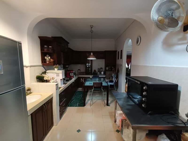 Rumah Teres 2-Tingkat untuk Dijual di Alam Damai (Cheras) - Zen Law - Kitchen - PropertyGuru.com.my